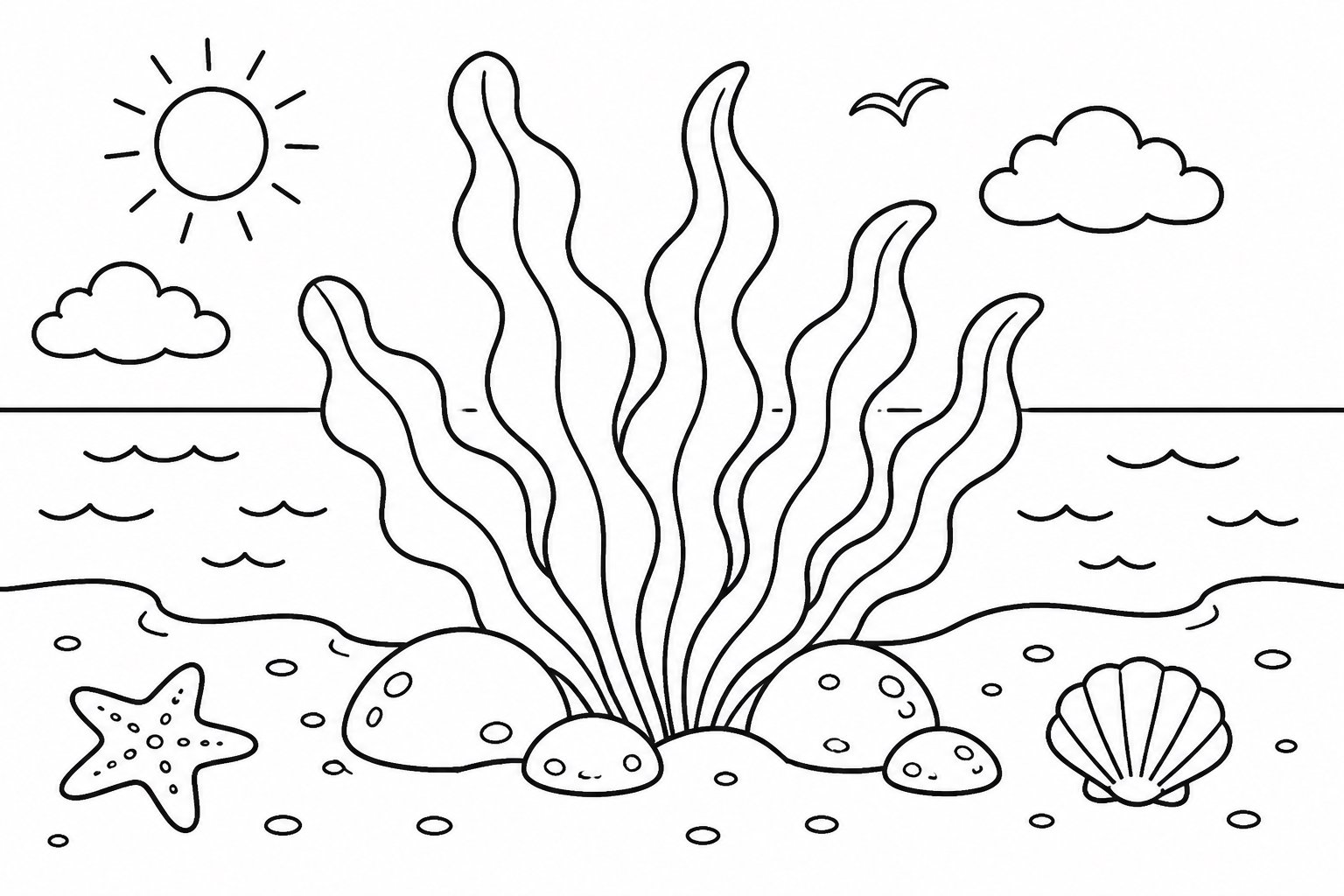 Морские водоросли у пляжа