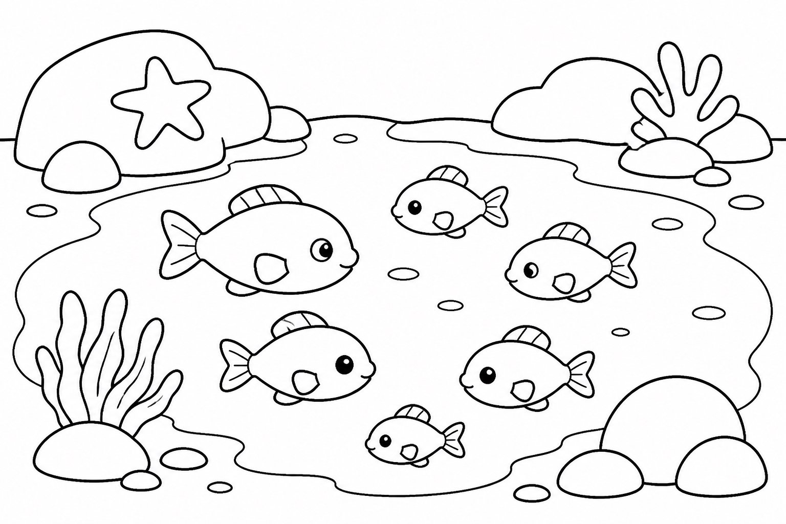 Banc de petits poissons dans une mare à marée